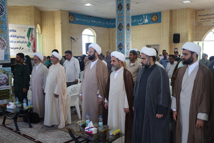 تصاویر/دیدار معاون امورطلاب و دانش‌آموختگان حوزه های علمیه با طلاب و والدین مدرسه علمیه حضرت ابوالفضل (ع) بندرعباس