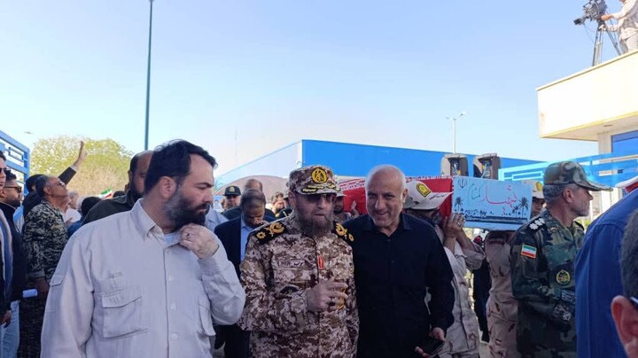 پیکر مطهر ۸۵ شهید گمنام در آغوش گرم مردم خوزستان