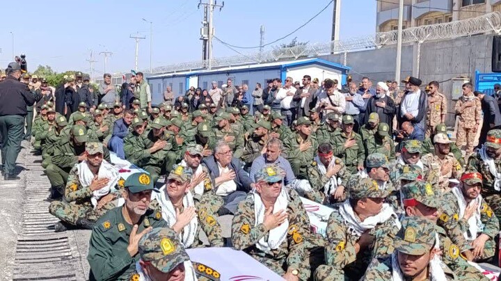 پیکر مطهر ۸۵ شهید گمنام در آغوش گرم مردم خوزستان