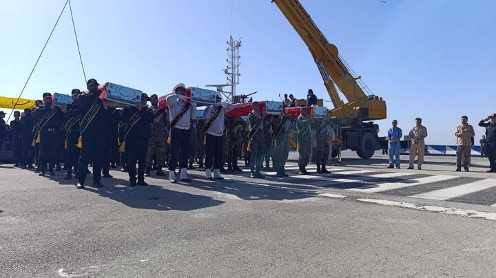 پیکر مطهر ۸۵ شهید گمنام در آغوش گرم مردم خوزستان