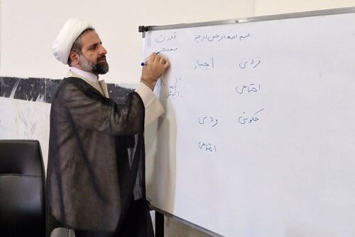 کارگاه تخصصی تربیت مربی عفاف و حجاب در کرمانشاه برگزار شد+عکس