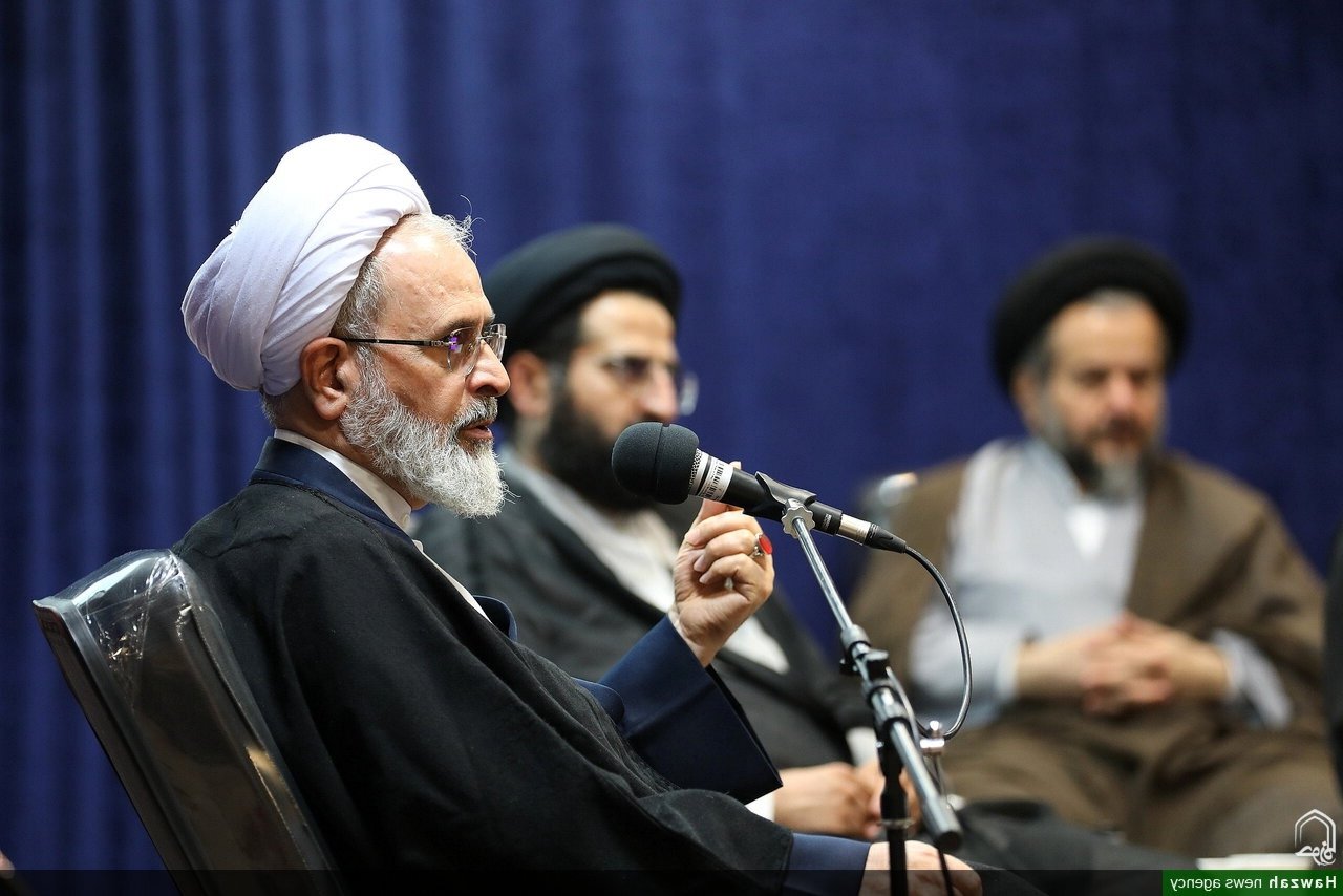 दुनिया जान रही है कि हम जंग के नहीं, बल्कि नहजुल बलाग़ा और सहीफ़ा ए सज्जादिया के पैग़ाम के अलमबरदार हैं