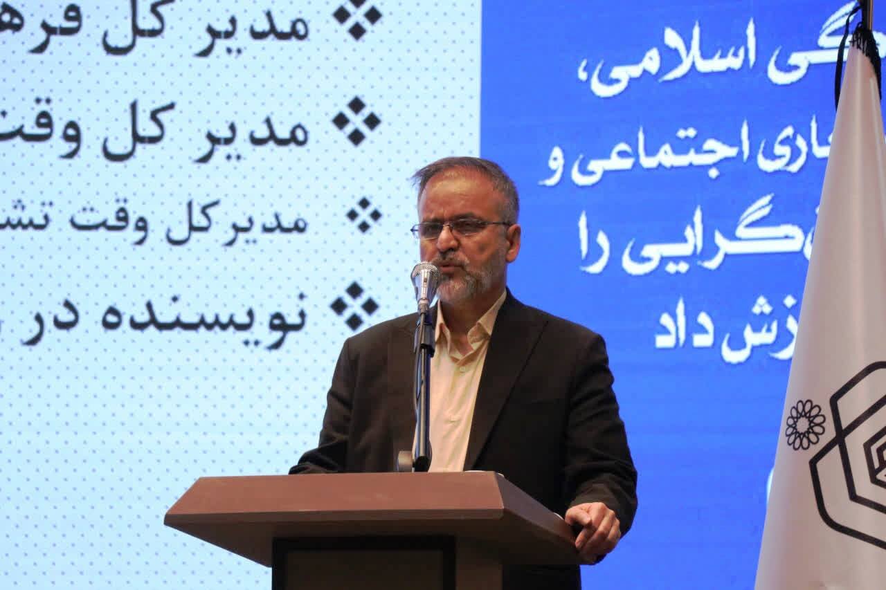 دشمن ذهن و سبک زندگی نسل نوجوان و جوان را نشانه رفته است