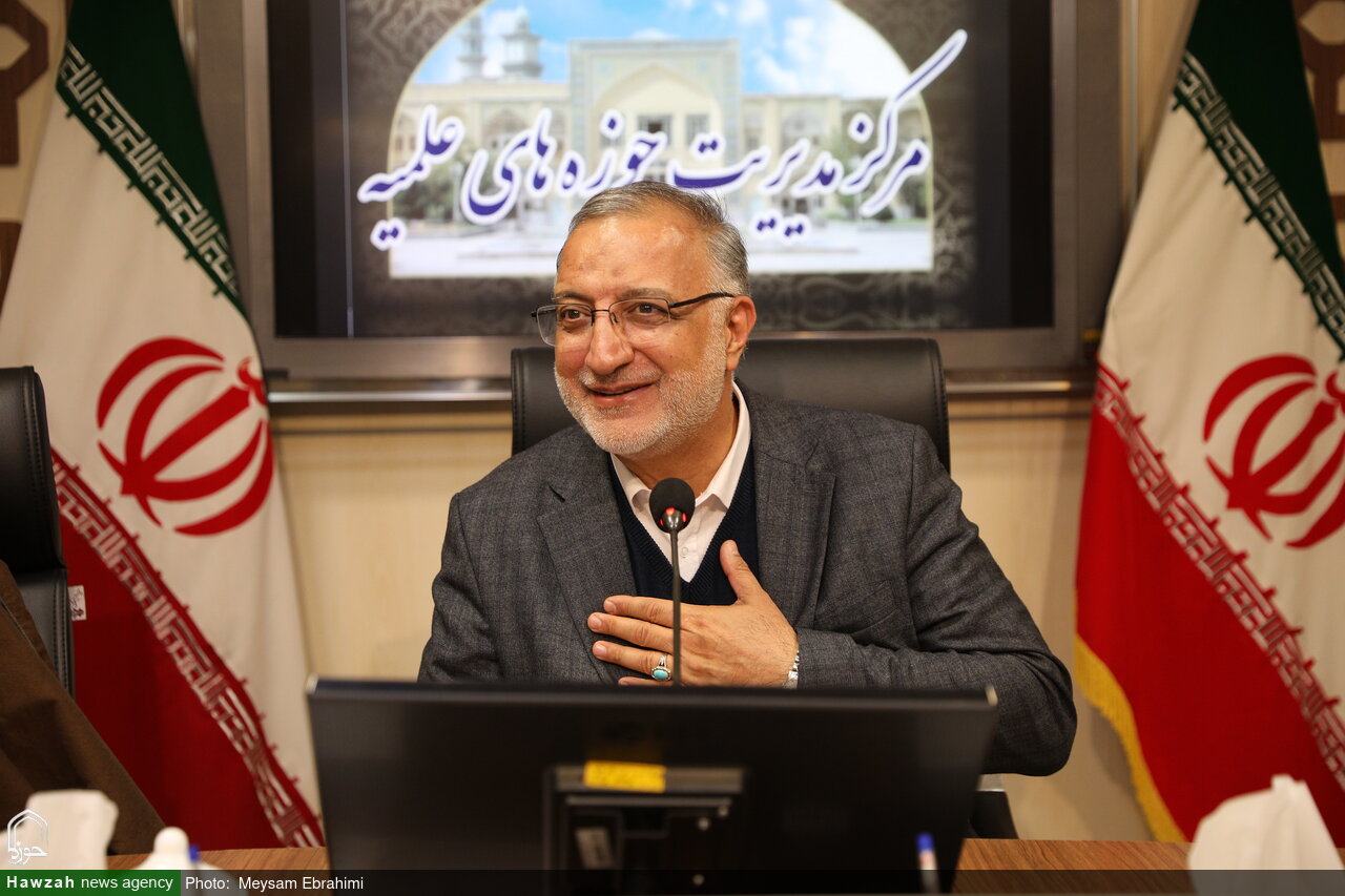 رهبری حضرت آیت‌الله سیدمجتبی خامنه‌ای استمرار راه امام شهید است