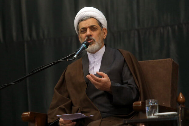 خطيب ديني: التقوى والتوسّل والسعي.. ثلاث استراتيجيّاتٍ قرآنيّةٍ لتحقيق نمط الحياة الإيمانيّة