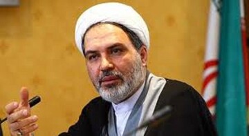 بالاترین موهبت الهی به ابنای بشر، نزول کتاب آسمانی قرآن کریم است