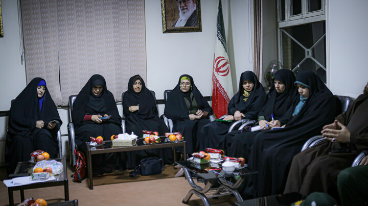 تصاویر/برگزاری نشست مشترک مدیران مدارس طرح امین سطح با دبیر ستاد همکاری‌ها در همدان