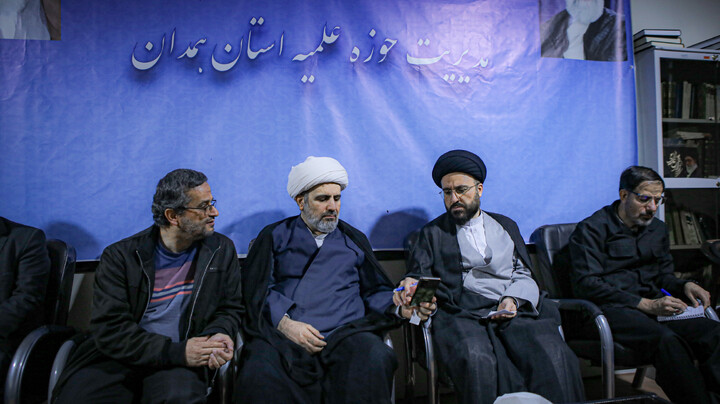 تصاویر/برگزاری نشست مشترک مدیران مدارس طرح امین سطح با دبیر ستاد همکاری‌ها در همدان