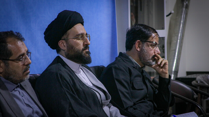 تصاویر/برگزاری نشست مشترک مدیران مدارس طرح امین سطح با دبیر ستاد همکاری‌ها در همدان