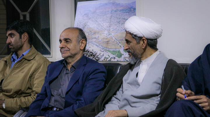 تصاویر/برگزاری نشست مشترک مدیران مدارس طرح امین سطح با دبیر ستاد همکاری‌ها در همدان