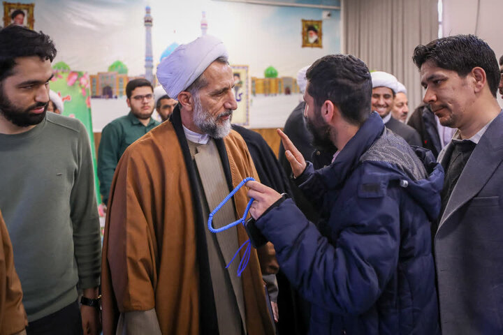 تصاویر / دیدار نماینده ولی فقیه در استان قزوین با اساتید وطلاب مدرسه علمیه مولاوردیخان قزوین