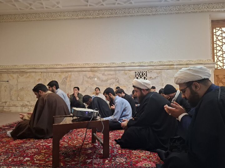 تصاویر/ برگزاری جلسه اخلاق  مدرسه علمیه امام حسین علیه السلام