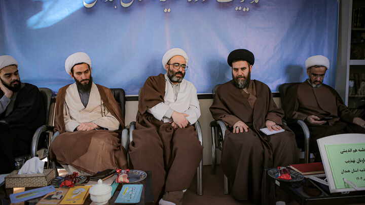 تصاویر/نشست هم‌اندیشی معاونین تهذیب مدارس علمیه استان همدان