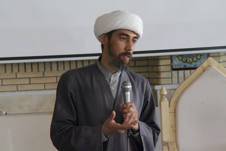 تصاویر/ دوره حجره پژوهش در مدرسه علمیه برازجان