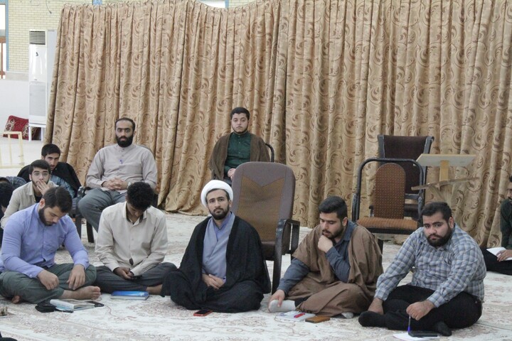 تصاویر/ دوره حجره پژوهش در مدرسه علمیه برازجان