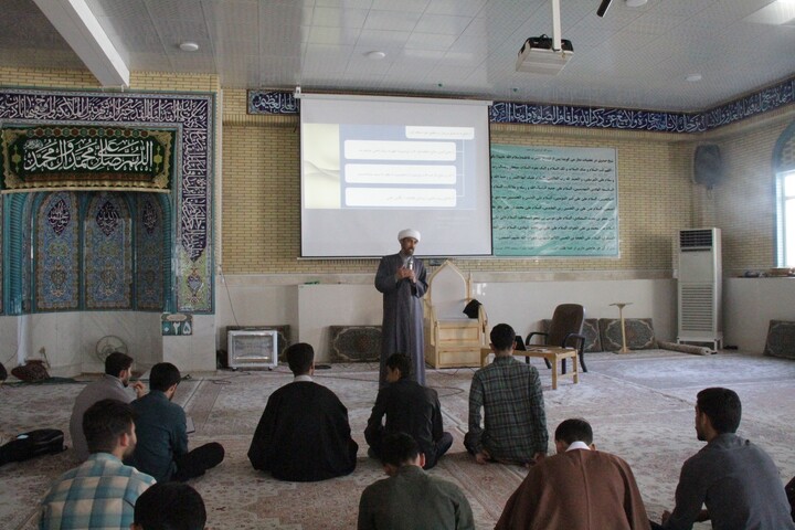 تصاویر/ دوره حجره پژوهش در مدرسه علمیه برازجان
