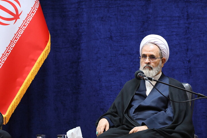 تصاویر/  دیدار شهردار تهران با آیت الله اعرافی