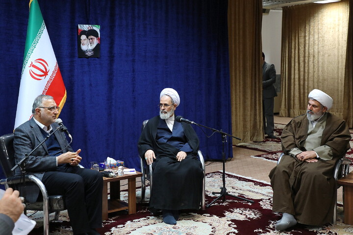 تصاویر/  دیدار شهردار تهران با آیت الله اعرافی