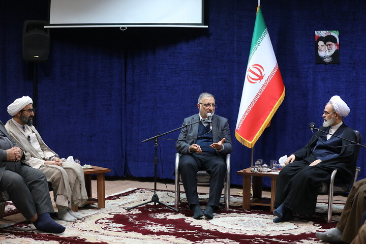 تصاویر/  دیدار شهردار تهران با آیت الله اعرافی