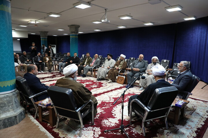 تصاویر/  دیدار شهردار تهران با آیت الله اعرافی