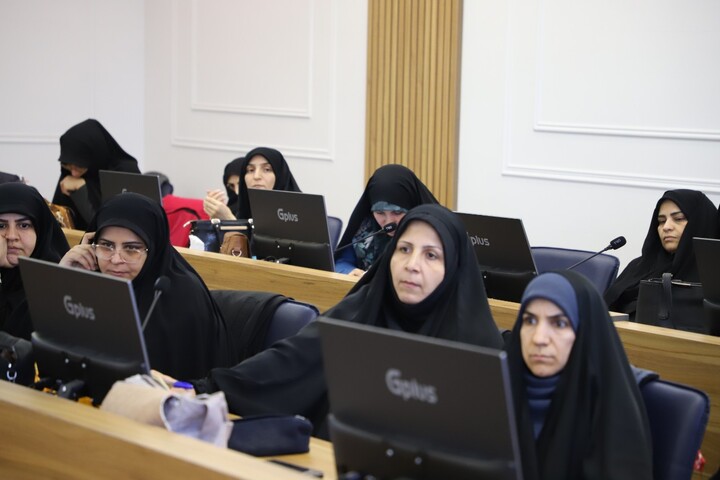 تصاویر / برگزاری کارگاه تخصصی عفاف و حجاب در تبریز