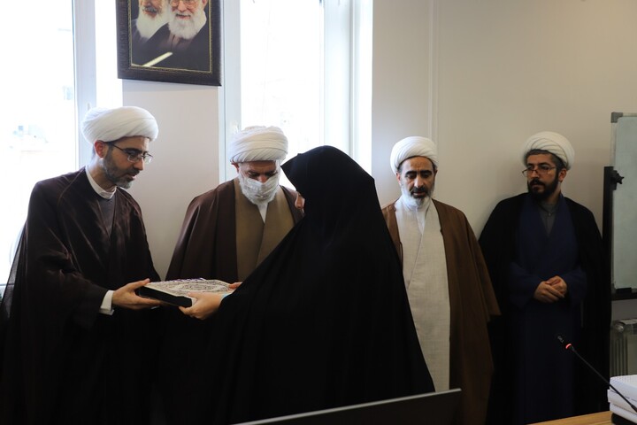 تصاویر / برگزاری کارگاه تخصصی عفاف و حجاب در تبریز