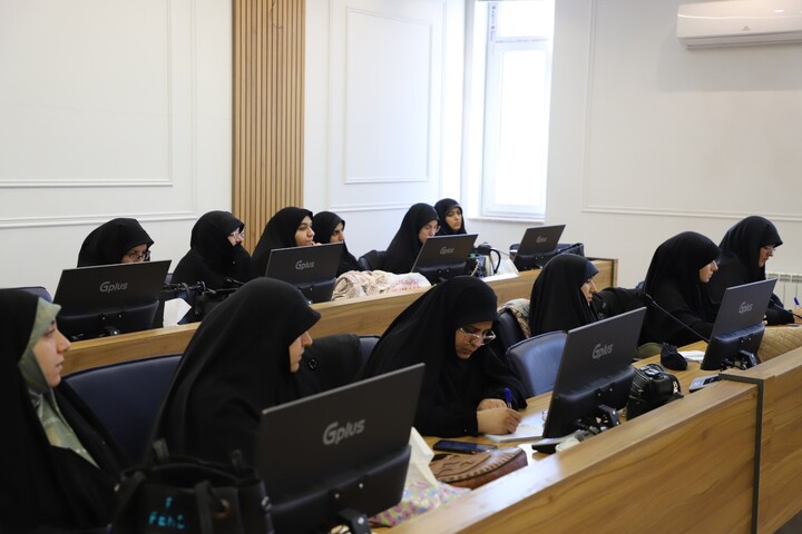 تصاویر / برگزاری کارگاه تخصصی عفاف و حجاب در تبریز