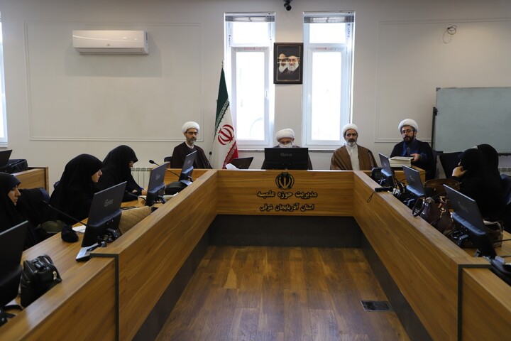 تصاویر / برگزاری کارگاه تخصصی عفاف و حجاب در تبریز