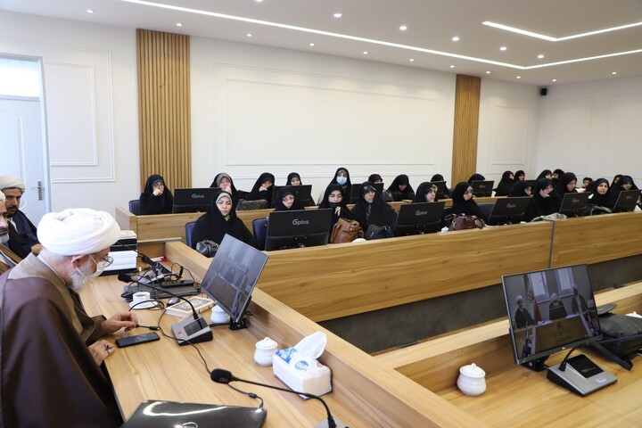 تصاویر / برگزاری کارگاه تخصصی عفاف و حجاب در تبریز