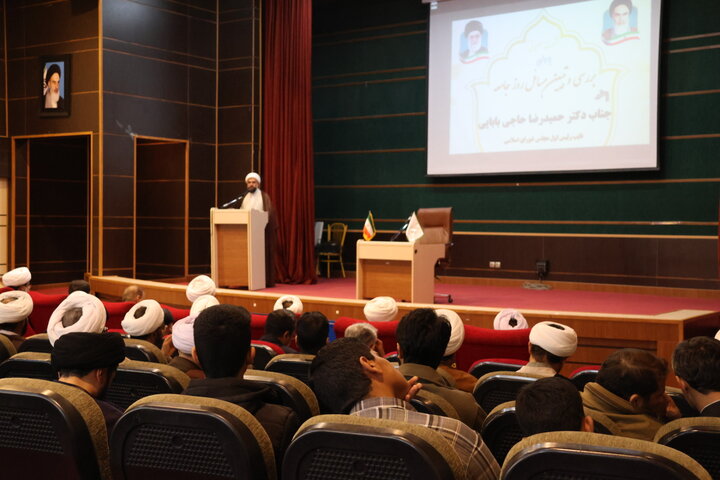 تصاویر | دیدار صمیمی دکتر حمیدرضا حاجی بابایی نائب‌رئیس اول مجلس شورای اسلامی با مبلغین شهر بیرجند