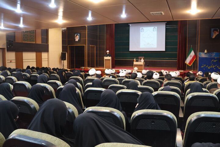 تصاویر | دیدار صمیمی دکتر حمیدرضا حاجی بابایی نائب‌رئیس اول مجلس شورای اسلامی با مبلغین شهر بیرجند