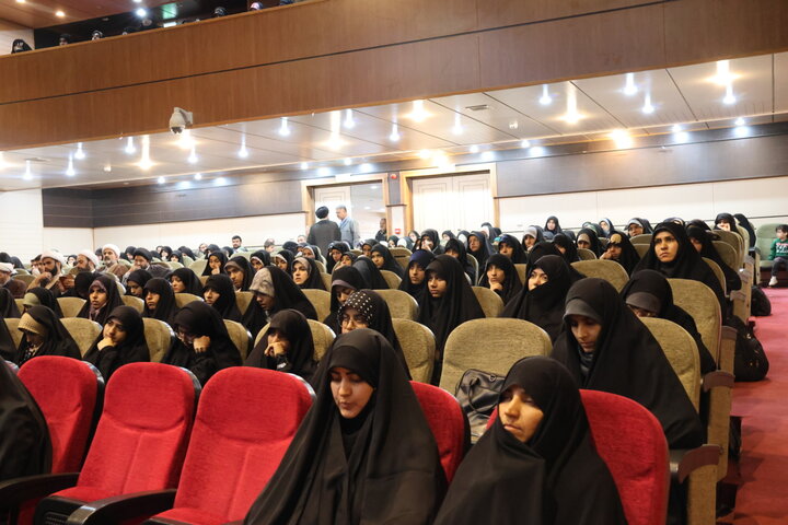 تصاویر | دیدار صمیمی دکتر حمیدرضا حاجی بابایی نائب‌رئیس اول مجلس شورای اسلامی با مبلغین شهر بیرجند