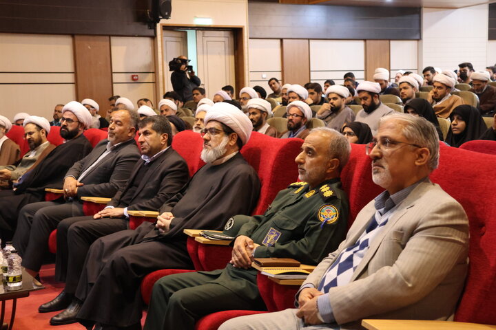 تصاویر | دیدار صمیمی دکتر حمیدرضا حاجی بابایی نائب‌رئیس اول مجلس شورای اسلامی با مبلغین شهر بیرجند