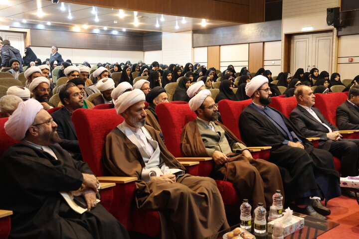 تصاویر | دیدار صمیمی دکتر حمیدرضا حاجی بابایی نائب‌رئیس اول مجلس شورای اسلامی با مبلغین شهر بیرجند