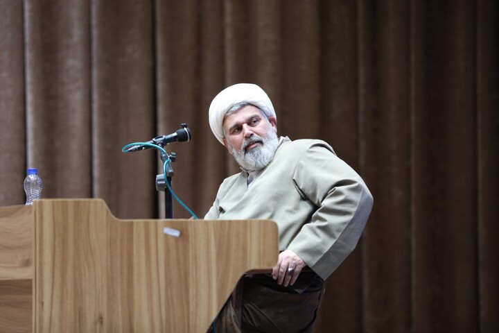 تصاویر/ برگزاری اجتماع تبیینی مبلغان یزد با حضور معاون تبلیغ حوزه های علمیه کشور