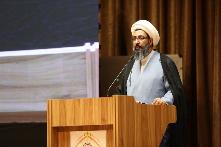 تصاویر/ برگزاری اجتماع تبیینی مبلغان یزد با حضور معاون تبلیغ حوزه های علمیه کشور