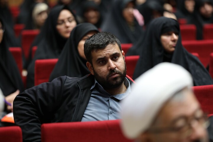 تصاویر/ برگزاری اجتماع تبیینی مبلغان یزد با حضور معاون تبلیغ حوزه های علمیه کشور