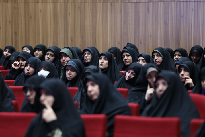 تصاویر/ برگزاری اجتماع تبیینی مبلغان یزد با حضور معاون تبلیغ حوزه های علمیه کشور