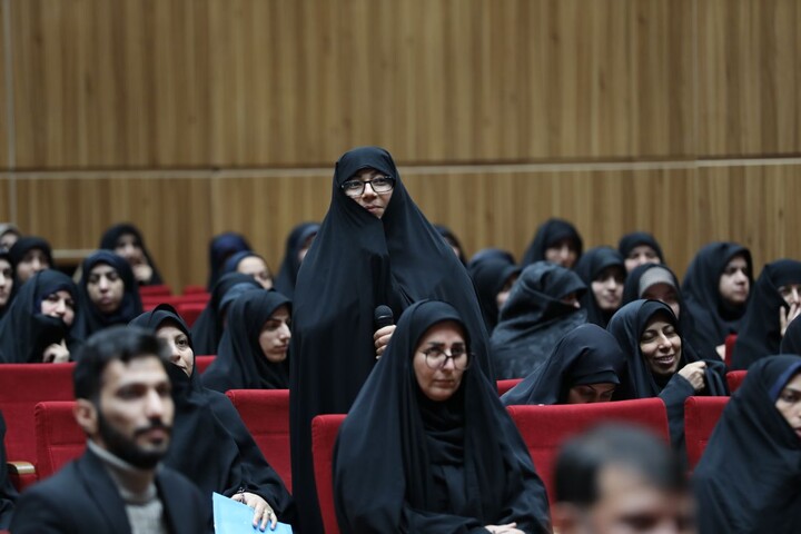 تصاویر/ برگزاری اجتماع تبیینی مبلغان یزد با حضور معاون تبلیغ حوزه های علمیه کشور