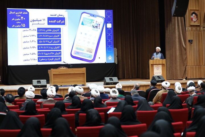 تصاویر/ برگزاری اجتماع تبیینی مبلغان یزد با حضور معاون تبلیغ حوزه های علمیه کشور