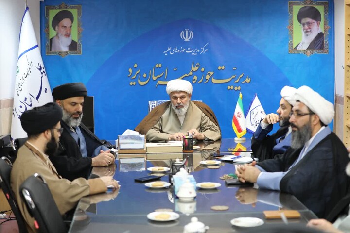 تصاویر/ نشست شورای "خیرالبریه" با حضور معاون تبلیغ حوزه های علمیه کشور در یزد برگزار شد