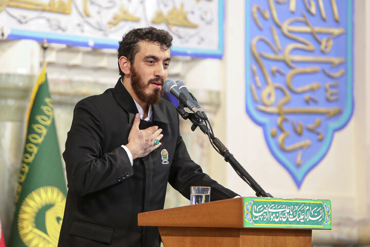 تصاویر/ بزرگداشت شهدای جنایات تروریستی آمریکایی - صهیونی در حرم مطهر رضوی