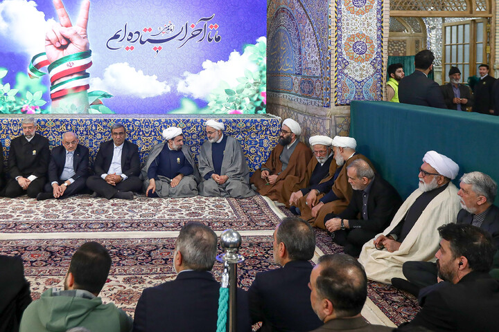 تصاویر/ بزرگداشت شهدای جنایات تروریستی آمریکایی - صهیونی در حرم مطهر رضوی