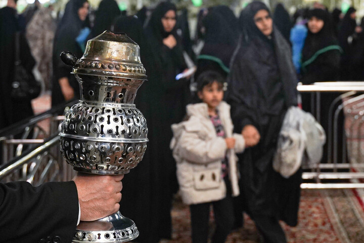 تصاویر/ بزرگداشت شهدای جنایات تروریستی آمریکایی - صهیونی در حرم مطهر رضوی