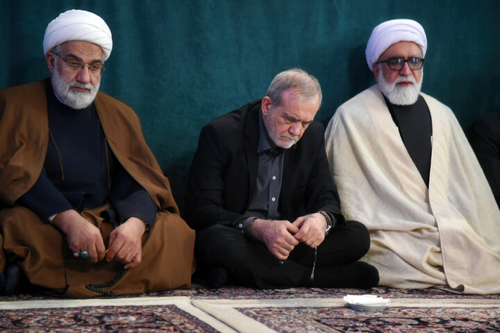 تصاویر/ بزرگداشت شهدای جنایات تروریستی آمریکایی - صهیونی در حرم مطهر رضوی