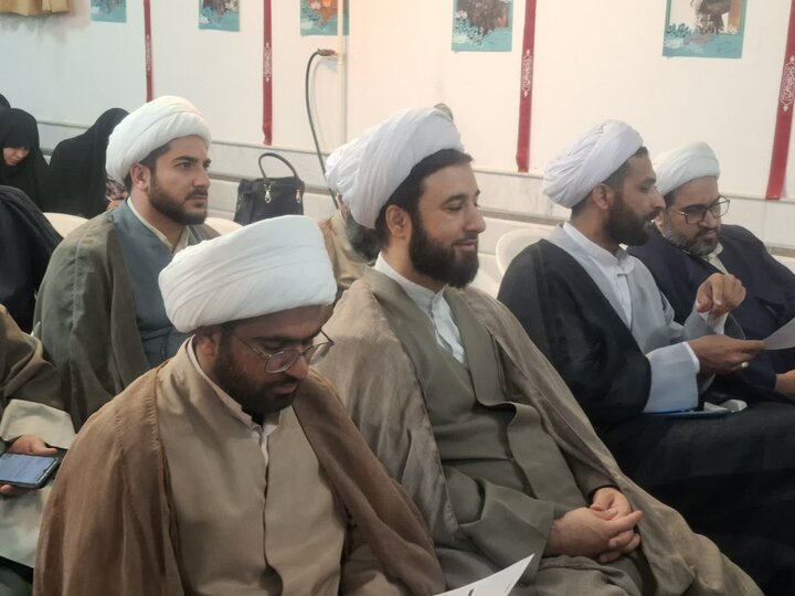 تصاویر/ گردهمایی روحانیون ؛ مبلغین و مبلغات و ائمه جماعات آران و بیدگل