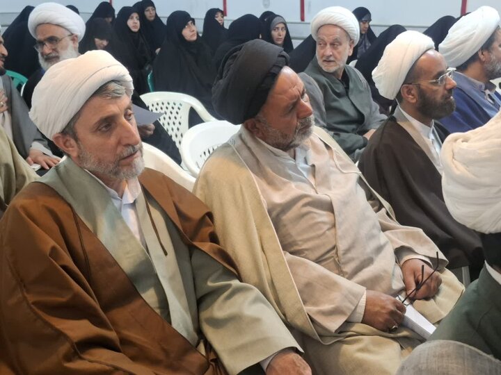 تصاویر/ گردهمایی روحانیون ؛ مبلغین و مبلغات و ائمه جماعات آران و بیدگل