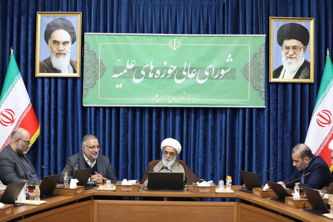 در برگزاری محافل و مجالس دینی، نقش روحانیت به حاشیه رانده نشود