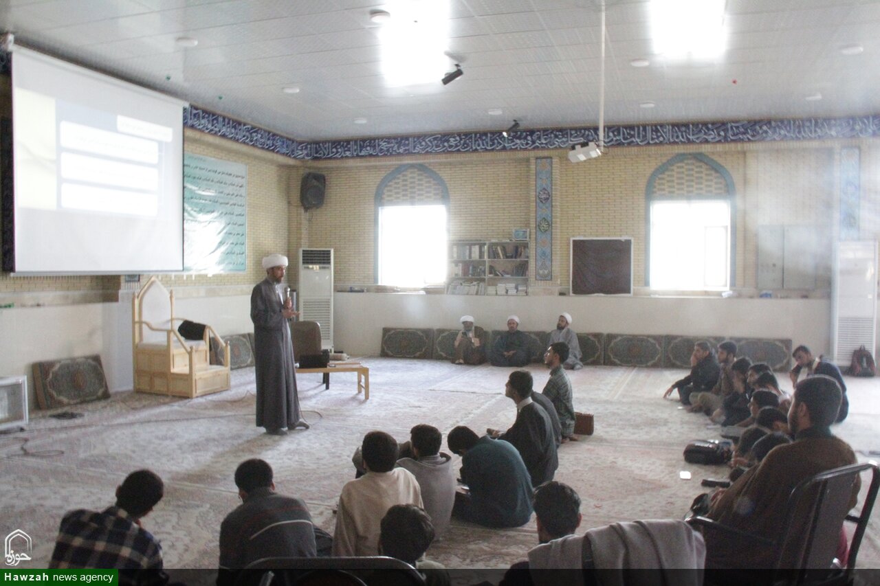 تصاویر/ دوره حجره پژوهش در مدرسه علمیه برازجان