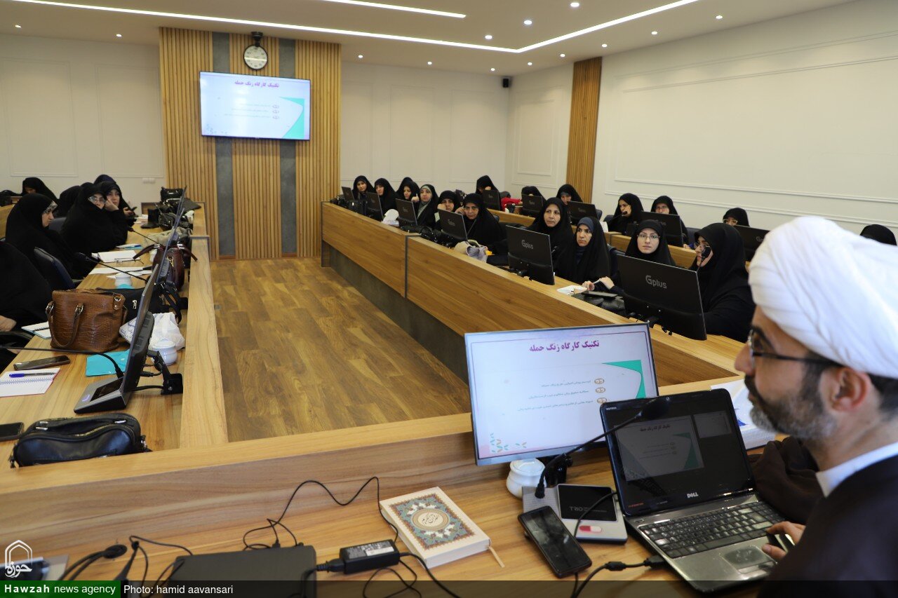 کارگاه تخصصی عفاف و حجاب در تبریز برگزار شد+عکس